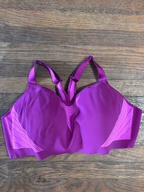 Victoria's Secret Purple/Pink Seamless Sports Bra